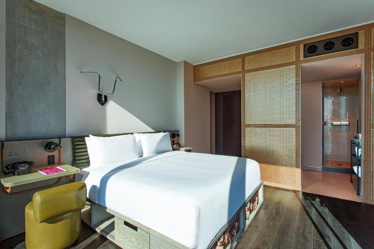 Moxy Downtown Angeles Hotel Los Ángeles